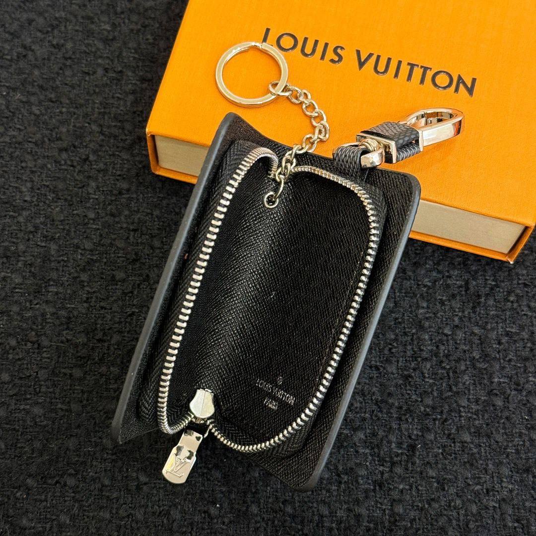 Louis Vuitton Damier Graphite Key Holder