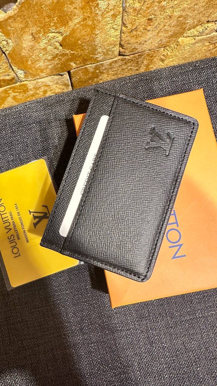 Louis Vuitton Taiga Card Holder