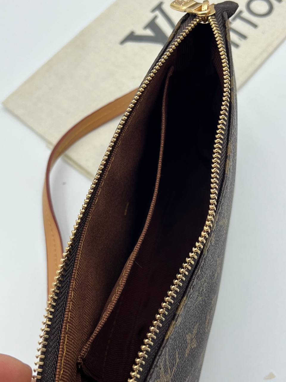 Louis Vuitton Pochette Accessoires Monogram