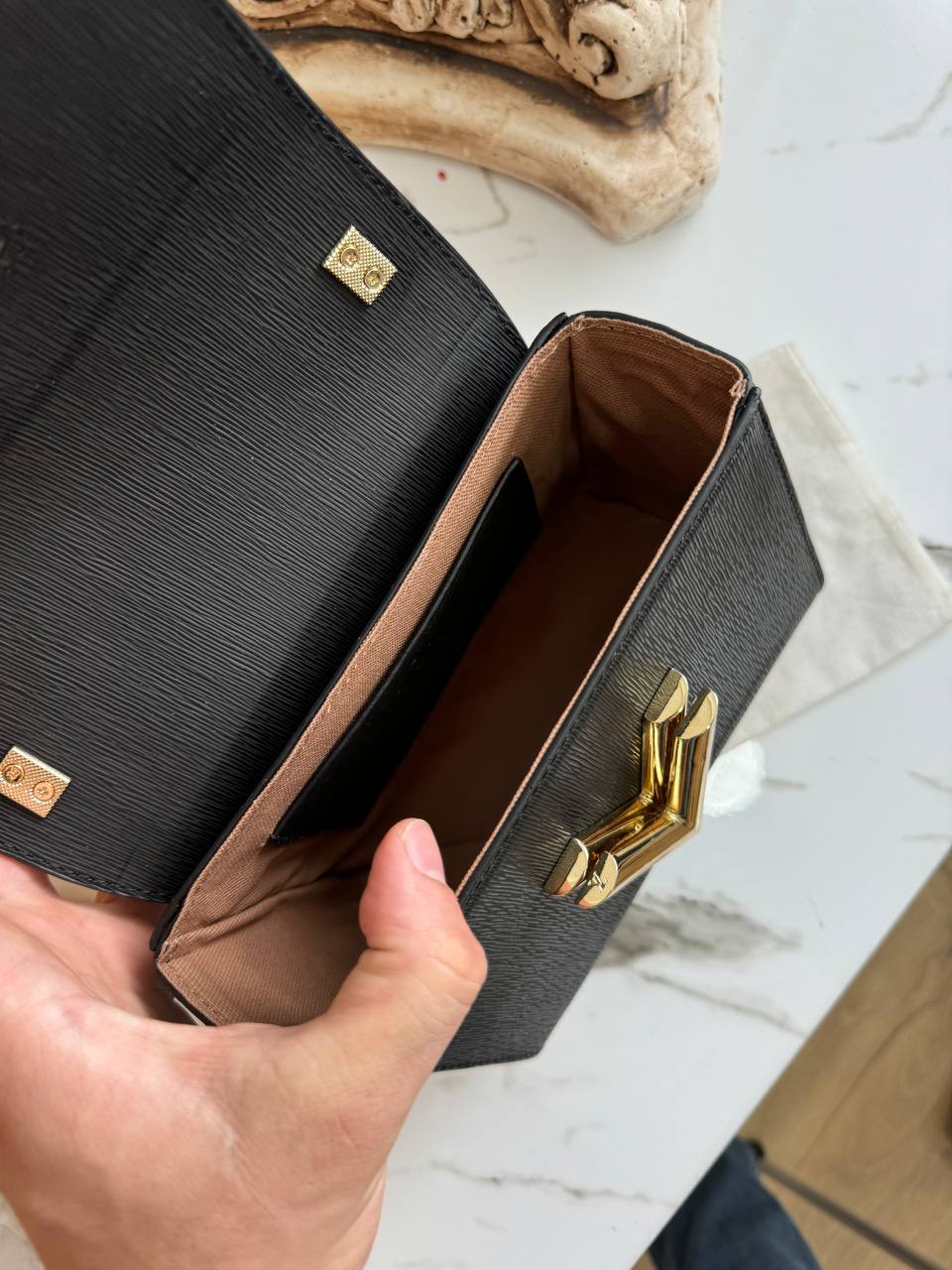 Louis Vuitton Twist MM Black Epi Leather