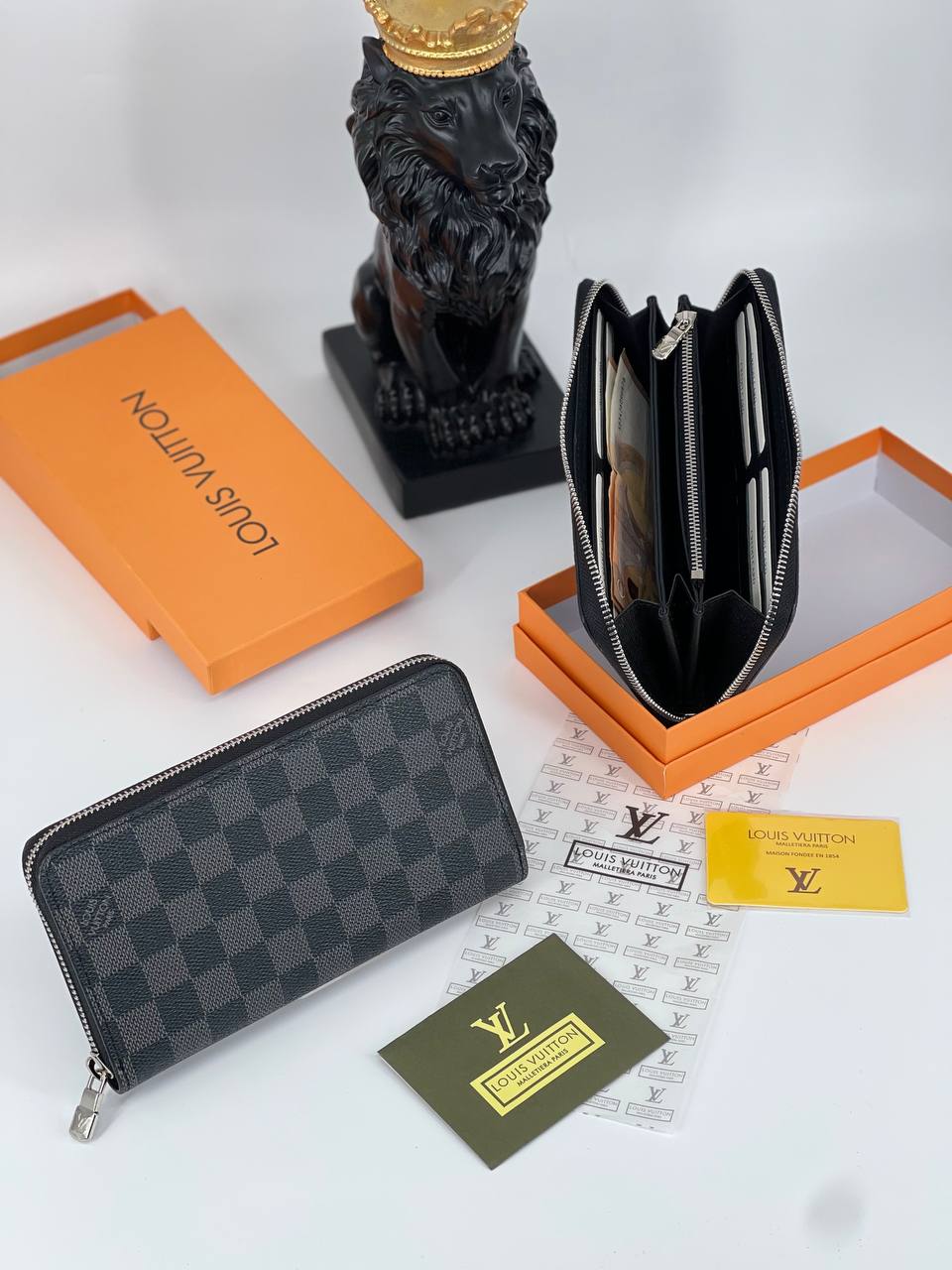 Louis Vuitton Zippy Wallet Damier Graphite