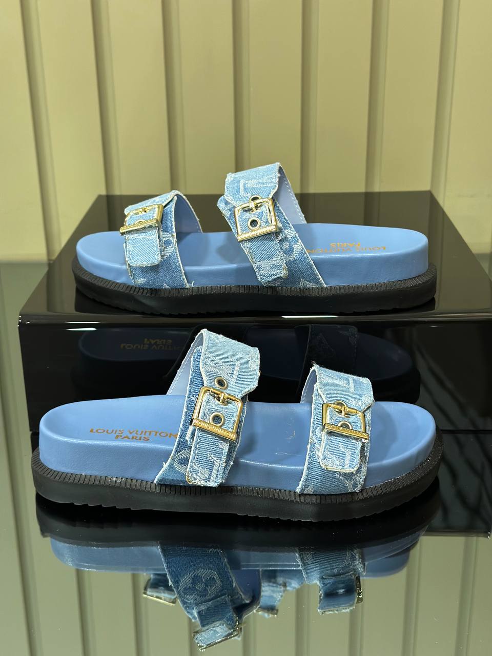 Louis Vuitton Slide Jean