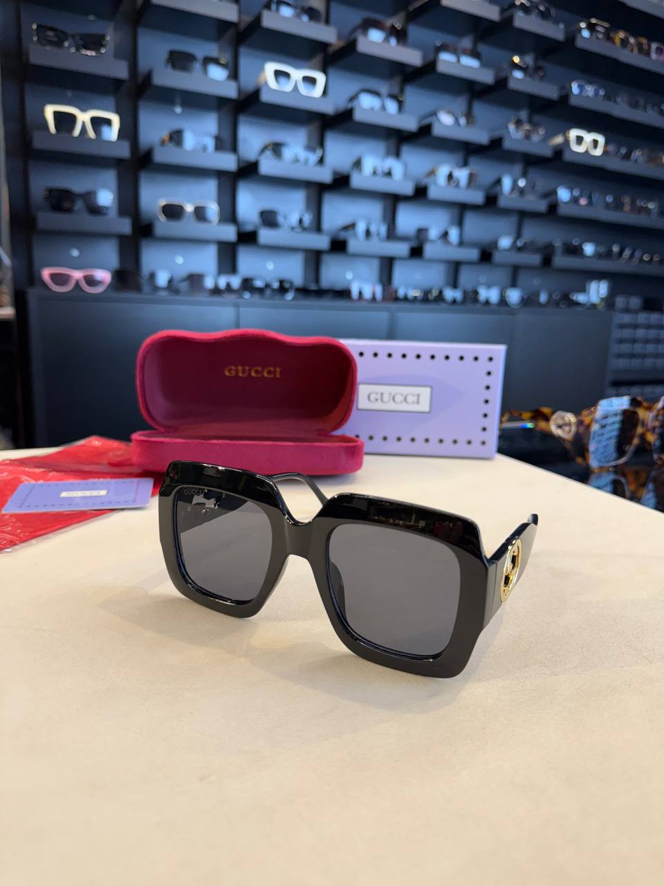 Gucci Sunglasses Black Frame
