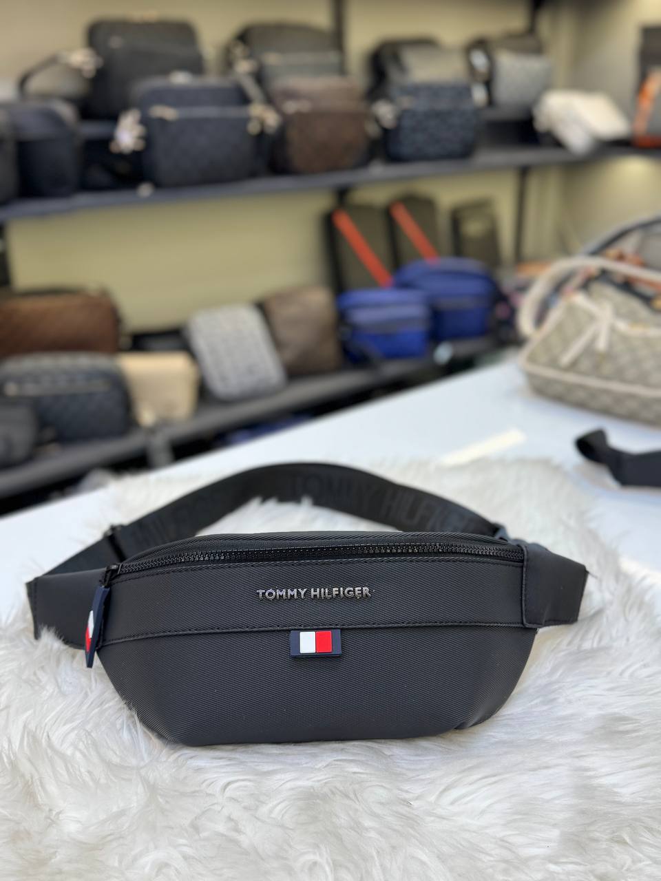 Tommy Hilfiger