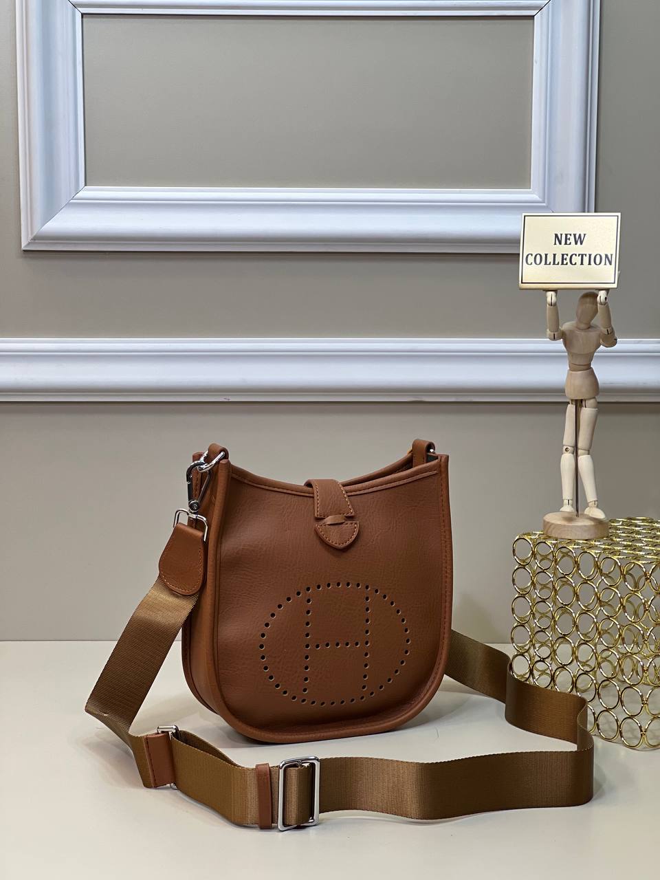 Hermes Evelyn Ταμπα