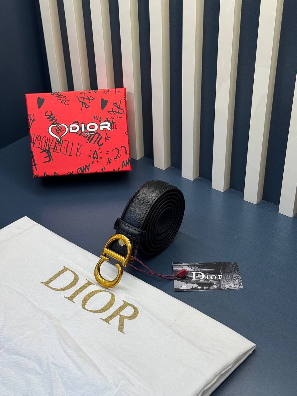 Christian Dior Ζώνη Μαύρη Δερμάτινη με Χρυσή Αγκράφα