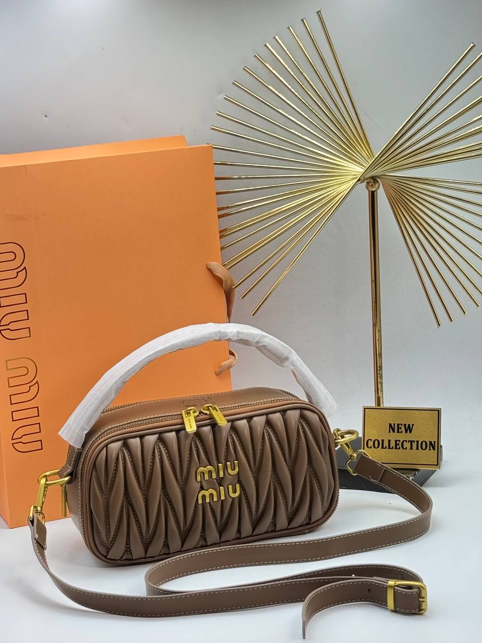 Miu Miu Καφε