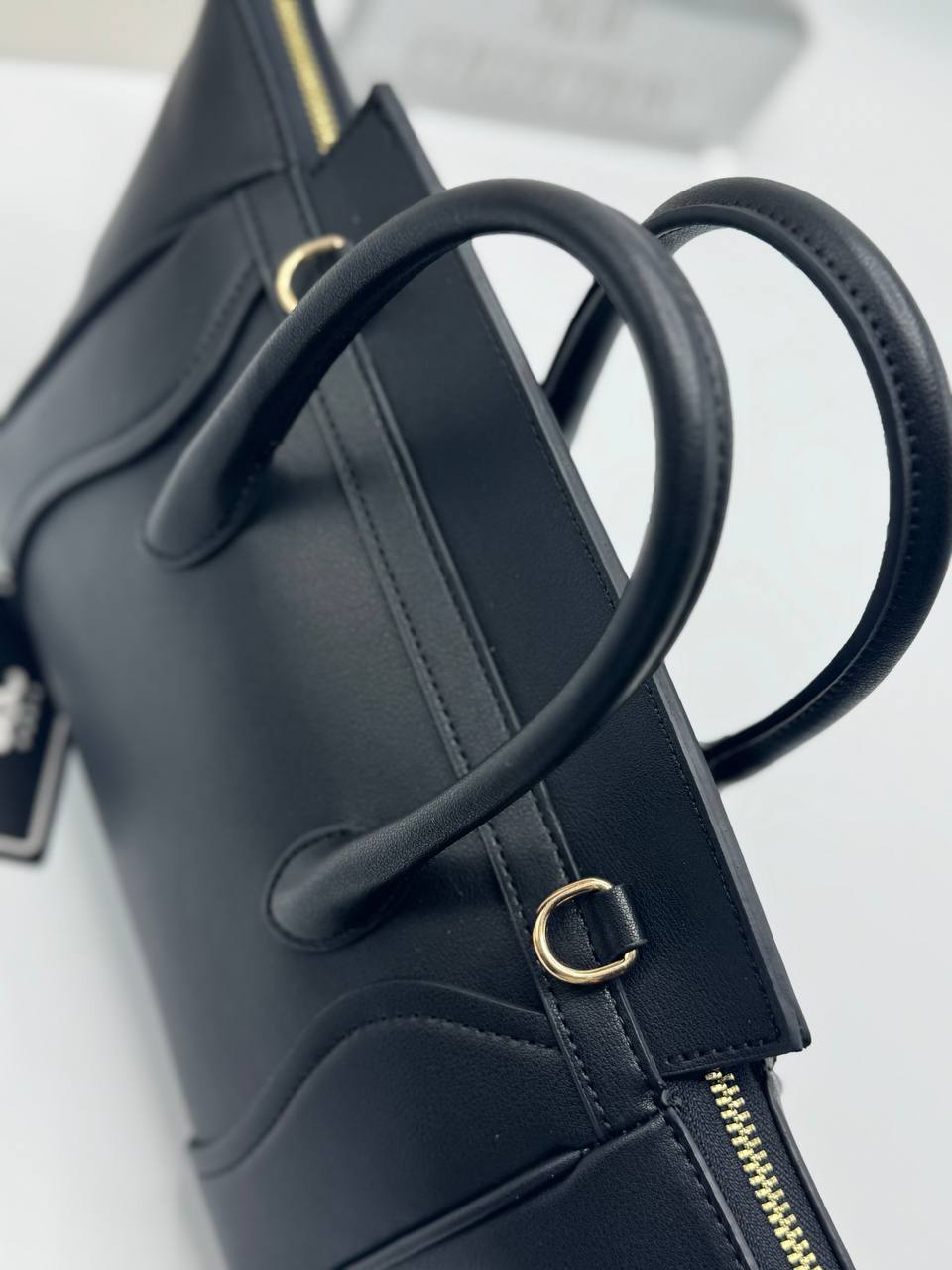 Celine Luggage Leather Bag Black