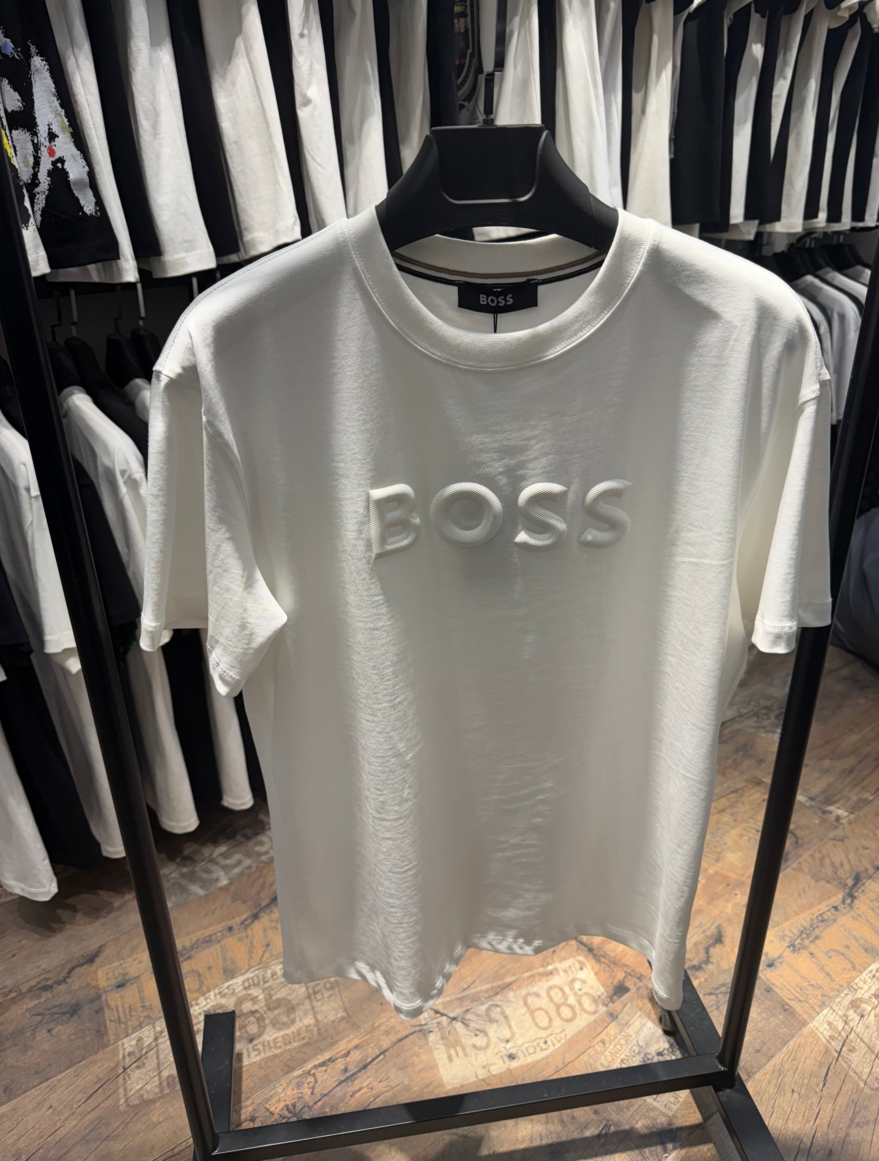 Boss T-shirt