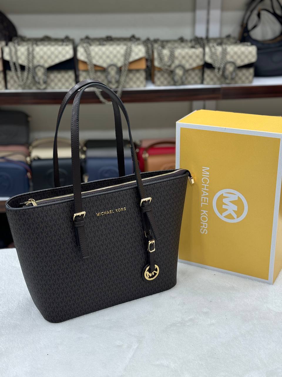 Michael Kors Shopping