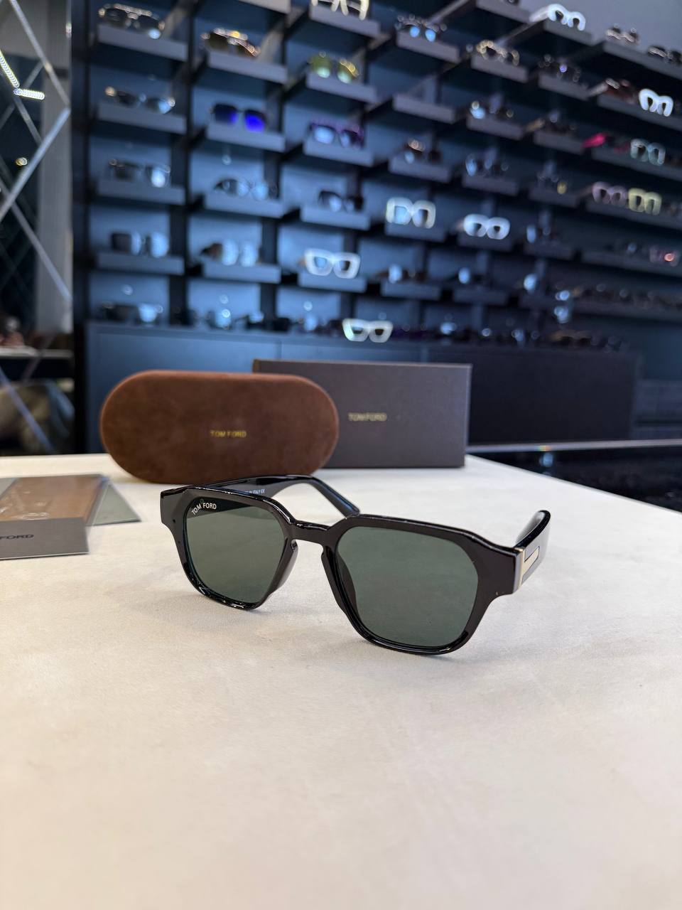 Tom Ford Square Sunglasses Black Frame Green Lenses