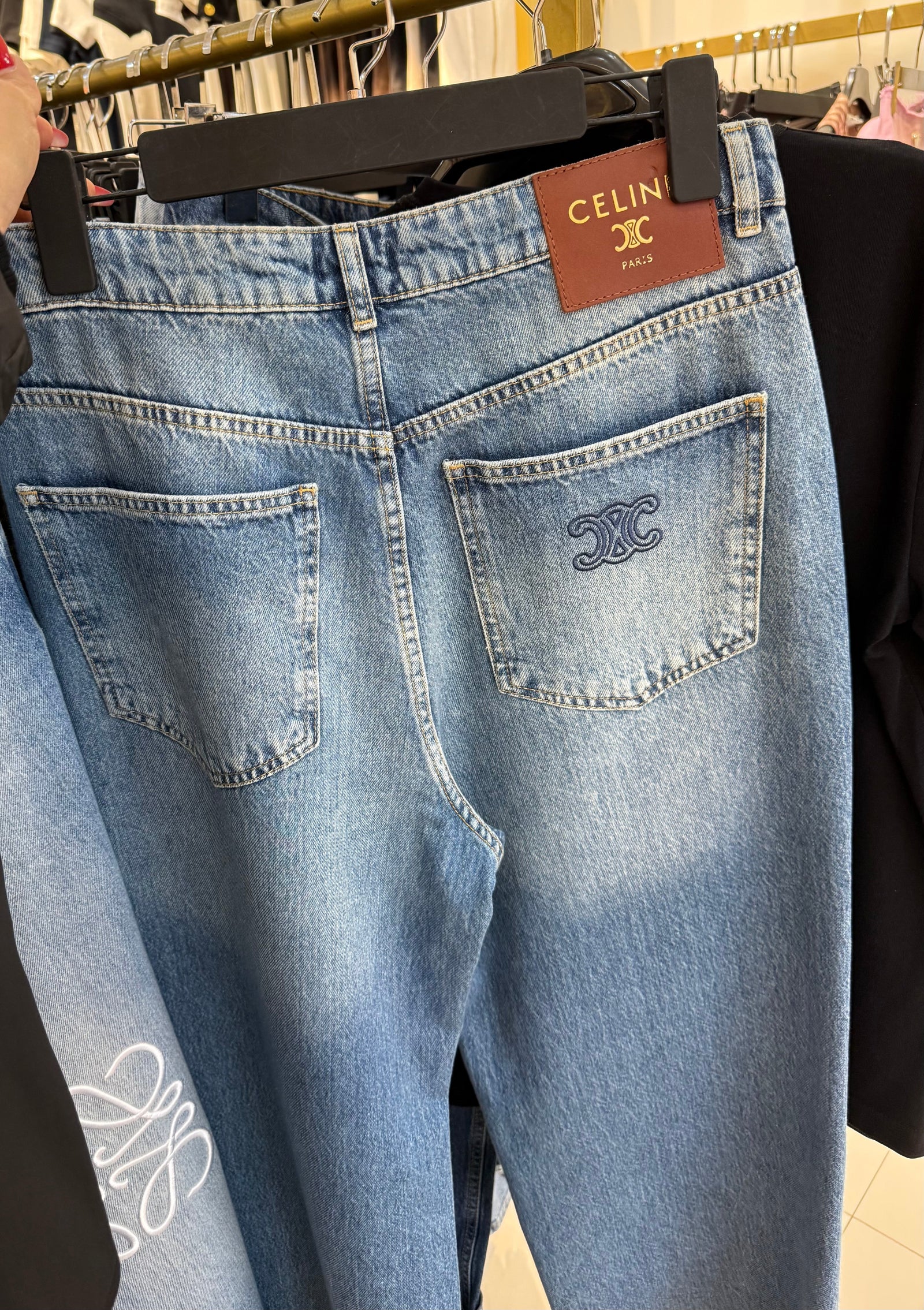 Celine Τζιν