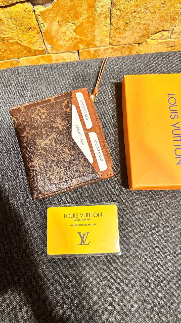 Louis Vuitton Monogram Card Holder with Zip