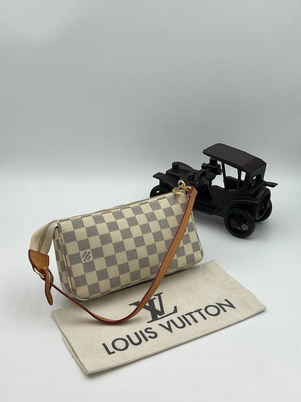 Louis Vuitton Favorite MM Damier Azur