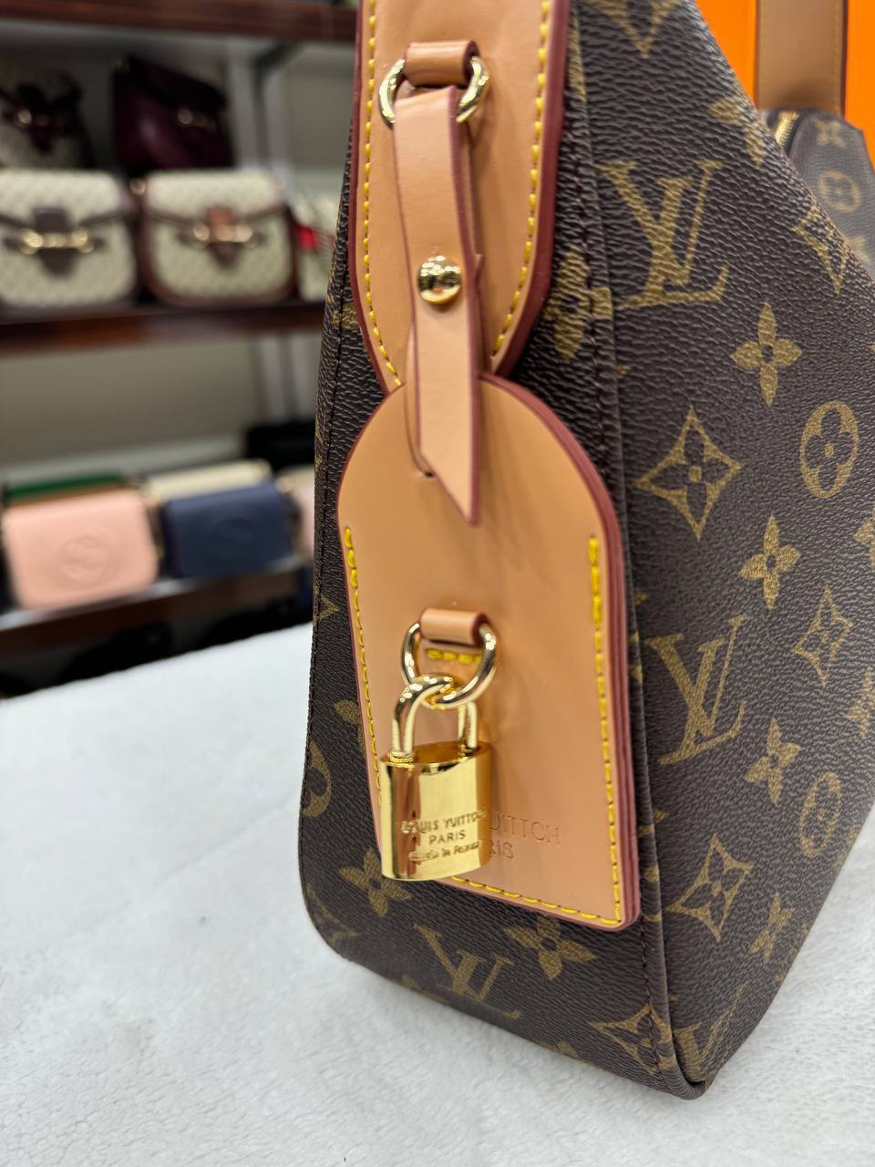 Slouchy Bag Monogram