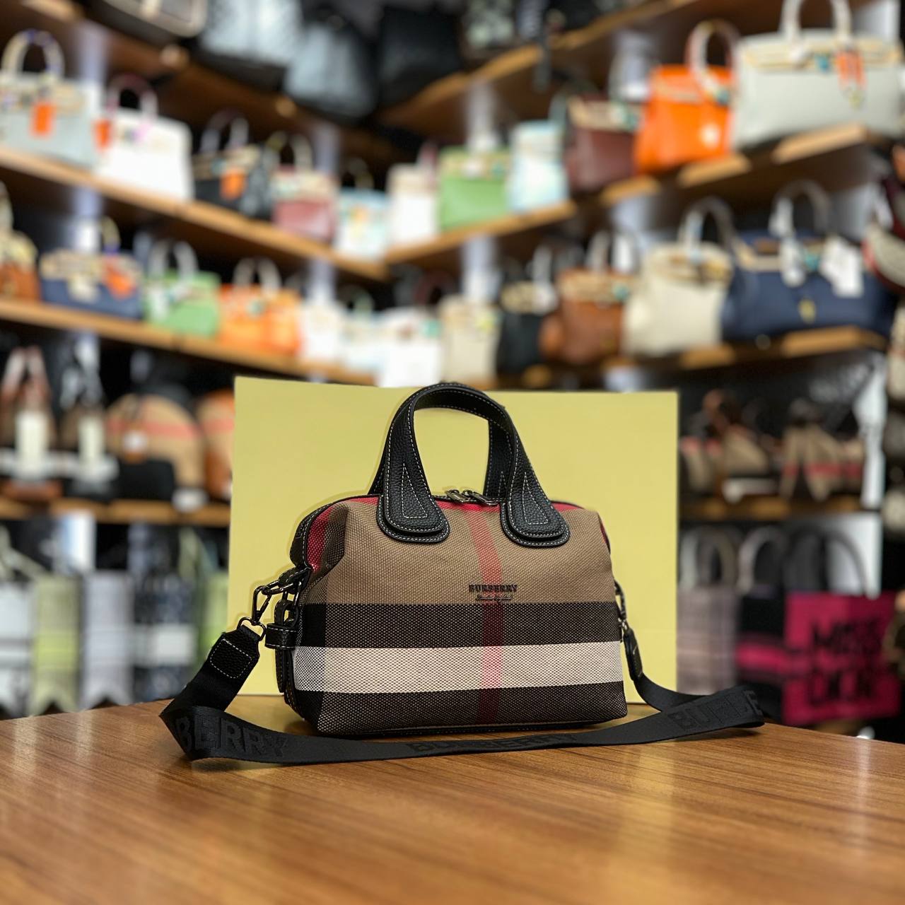 Burberry Check Satchel Black Details
