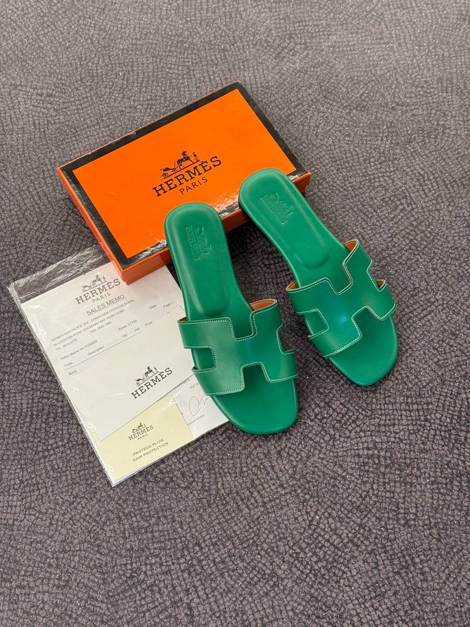 Hermès Oran Sandals Green