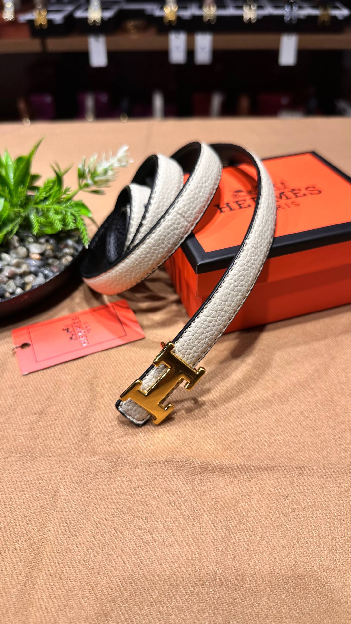 Hermès Η Reversible Leather Belt 3 cm White