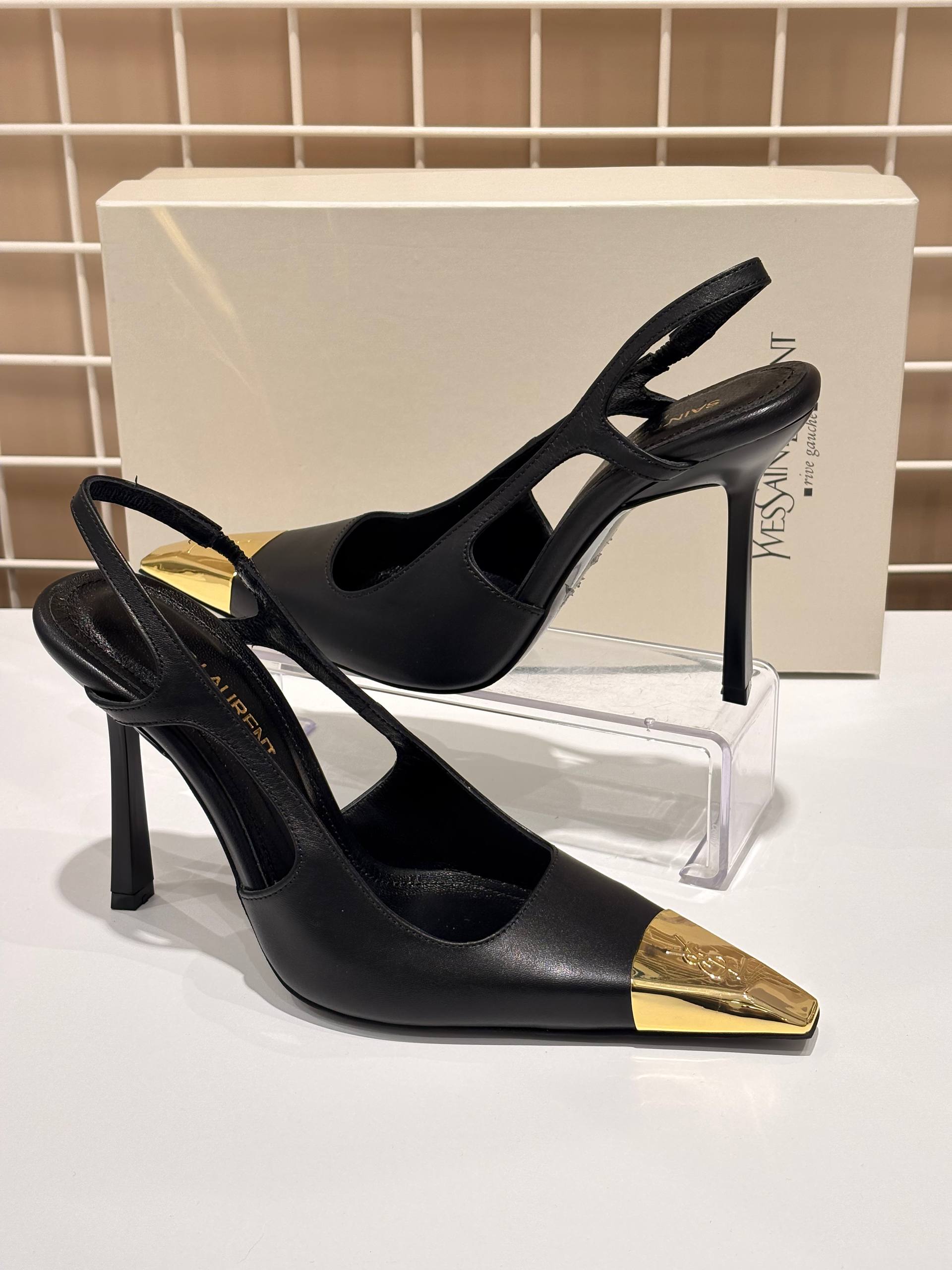 Ysl Jeanne Pumps