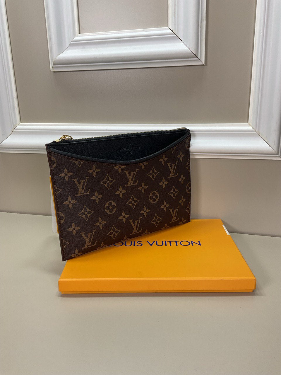 Louis Vuitton Pochette Voyage Monogram