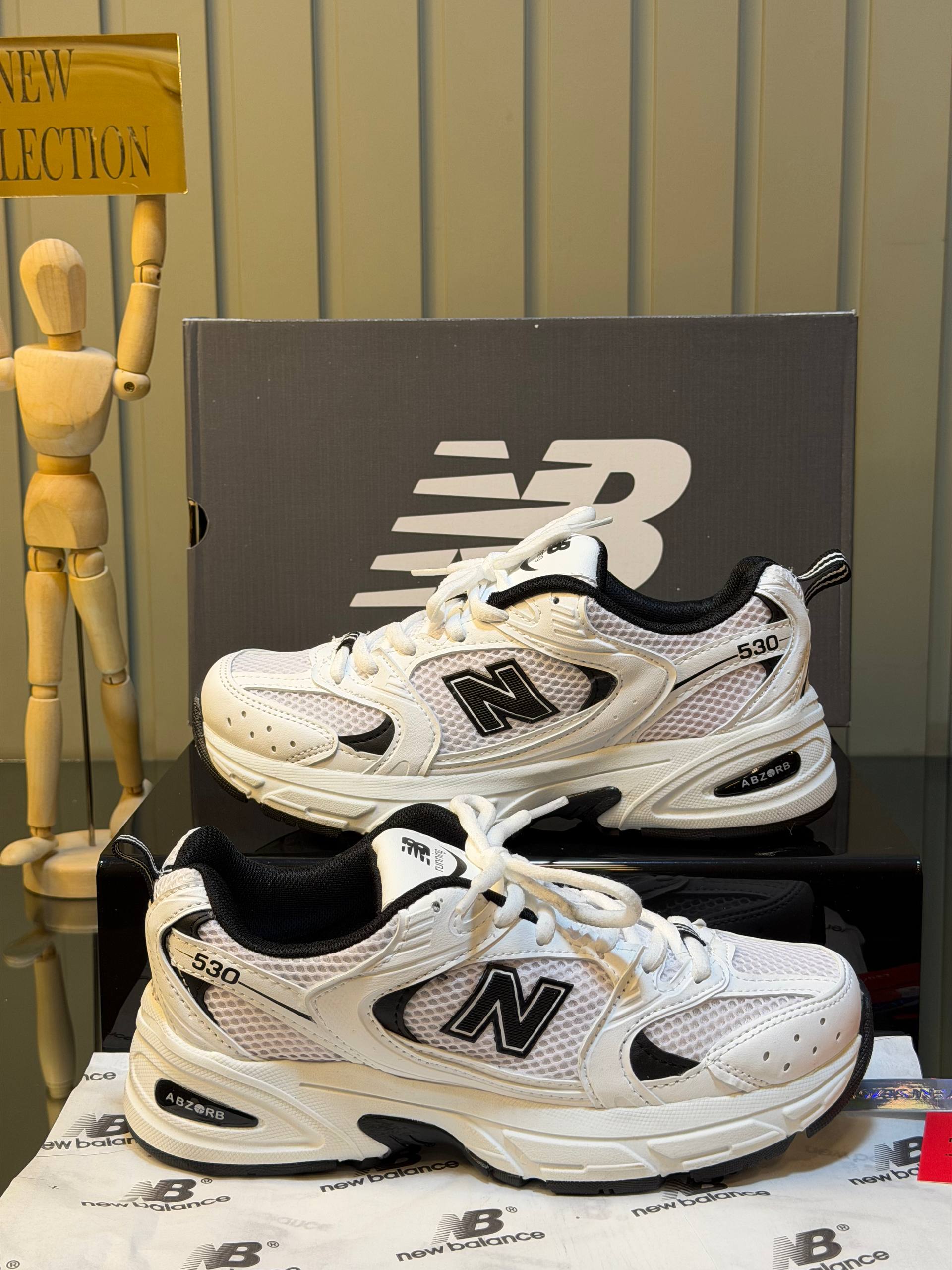 New Balance 530 White Black
