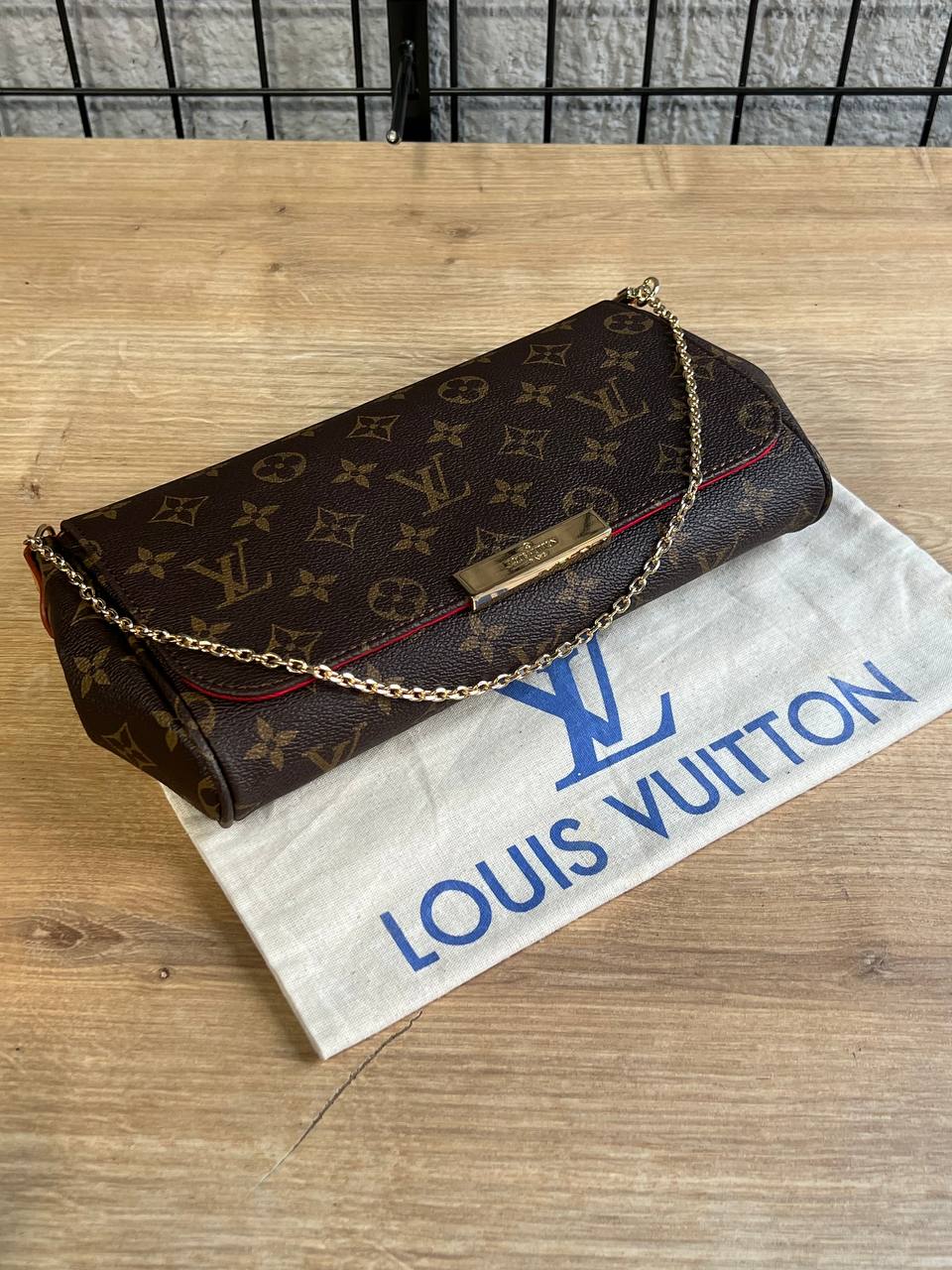 Louis Vuitton Monogram Clutch