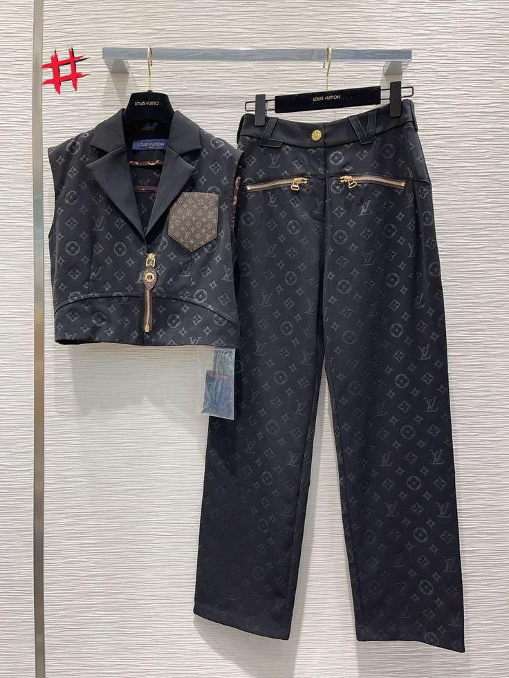 Louis Vuitton Monogram Set