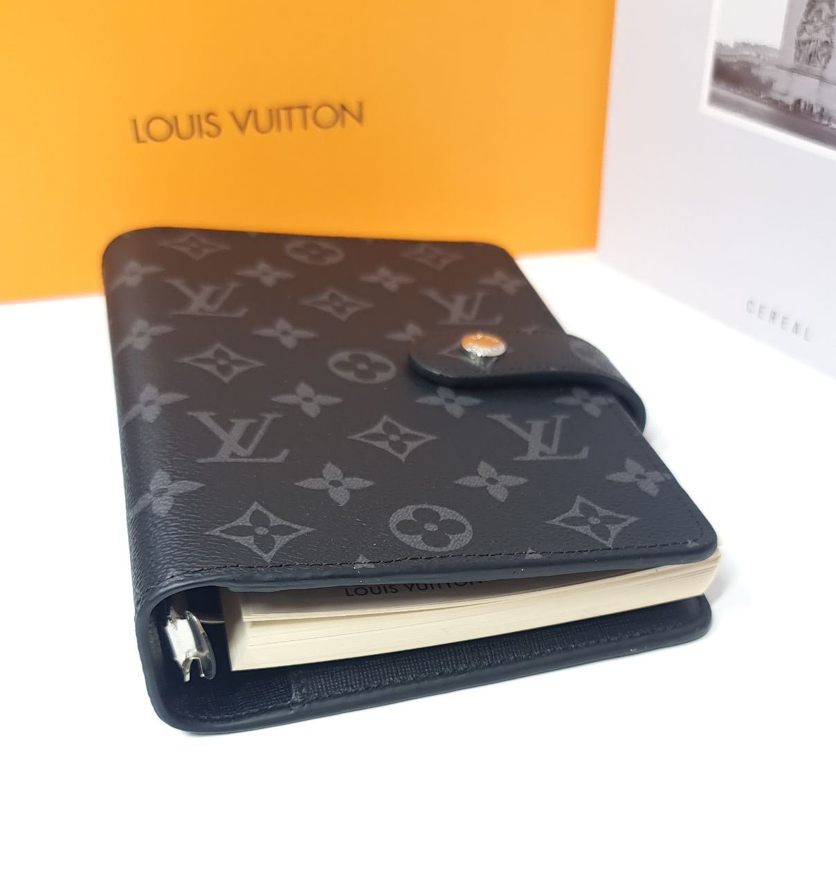 Louis Vuitton Agenda Monogram Black