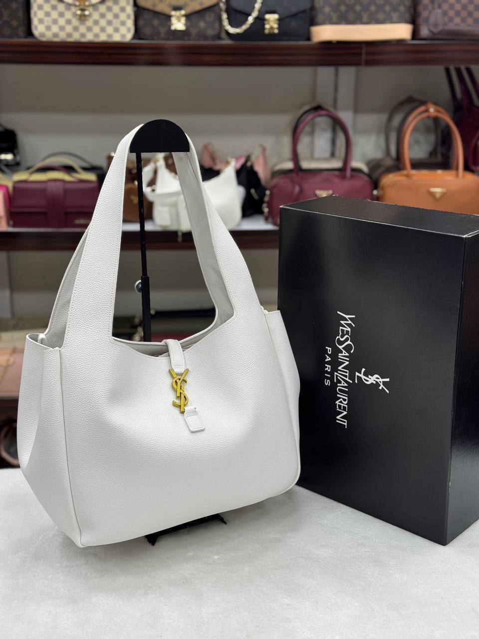 Saint Laurent Le 5 À 7 Bea Bag White
