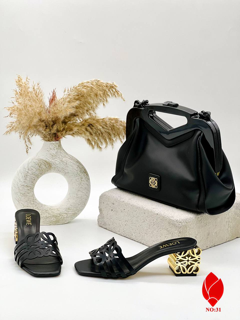 Loewe Mules Black