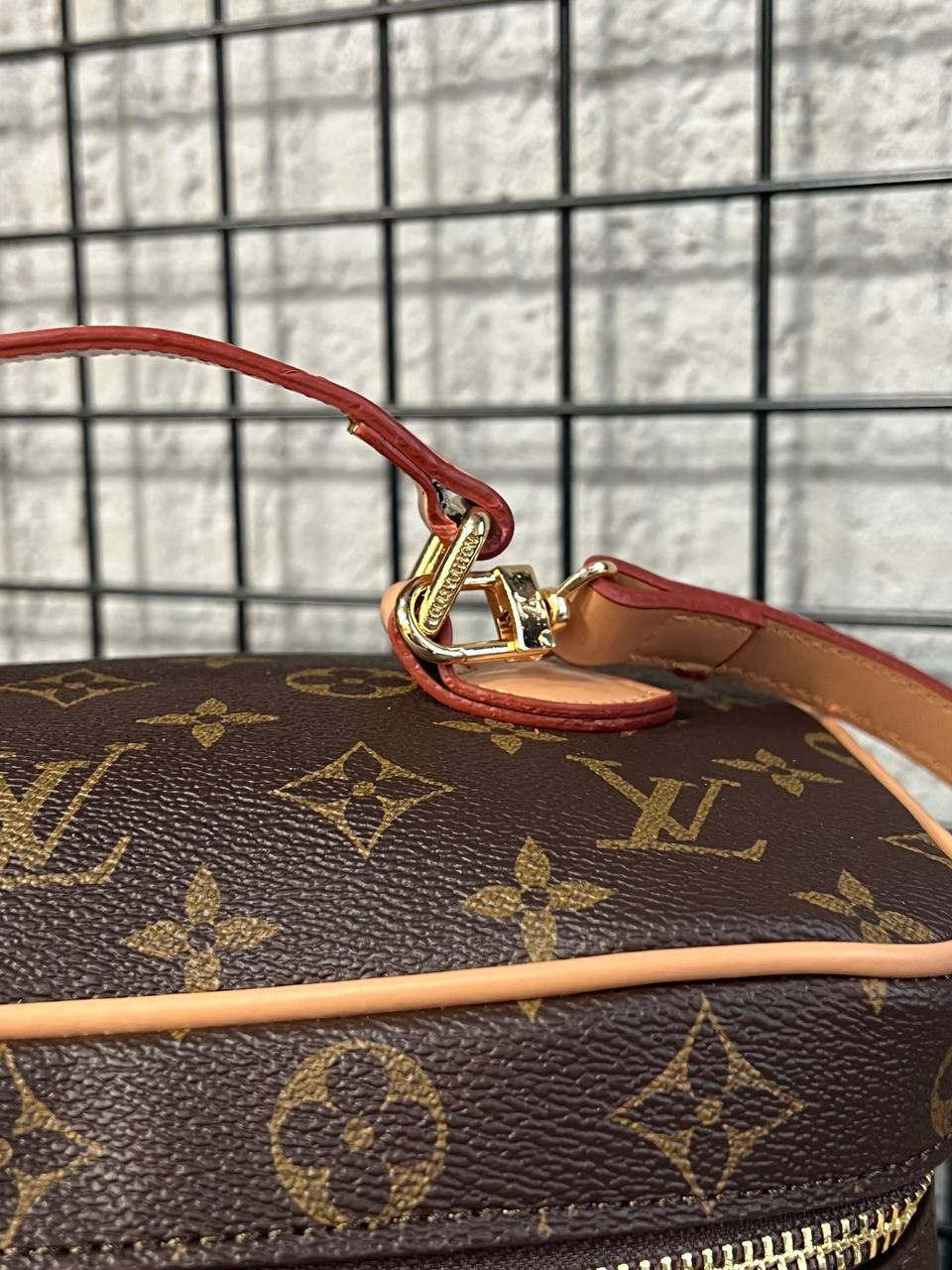 Louis Vuitton Cosmetic Case Monogram