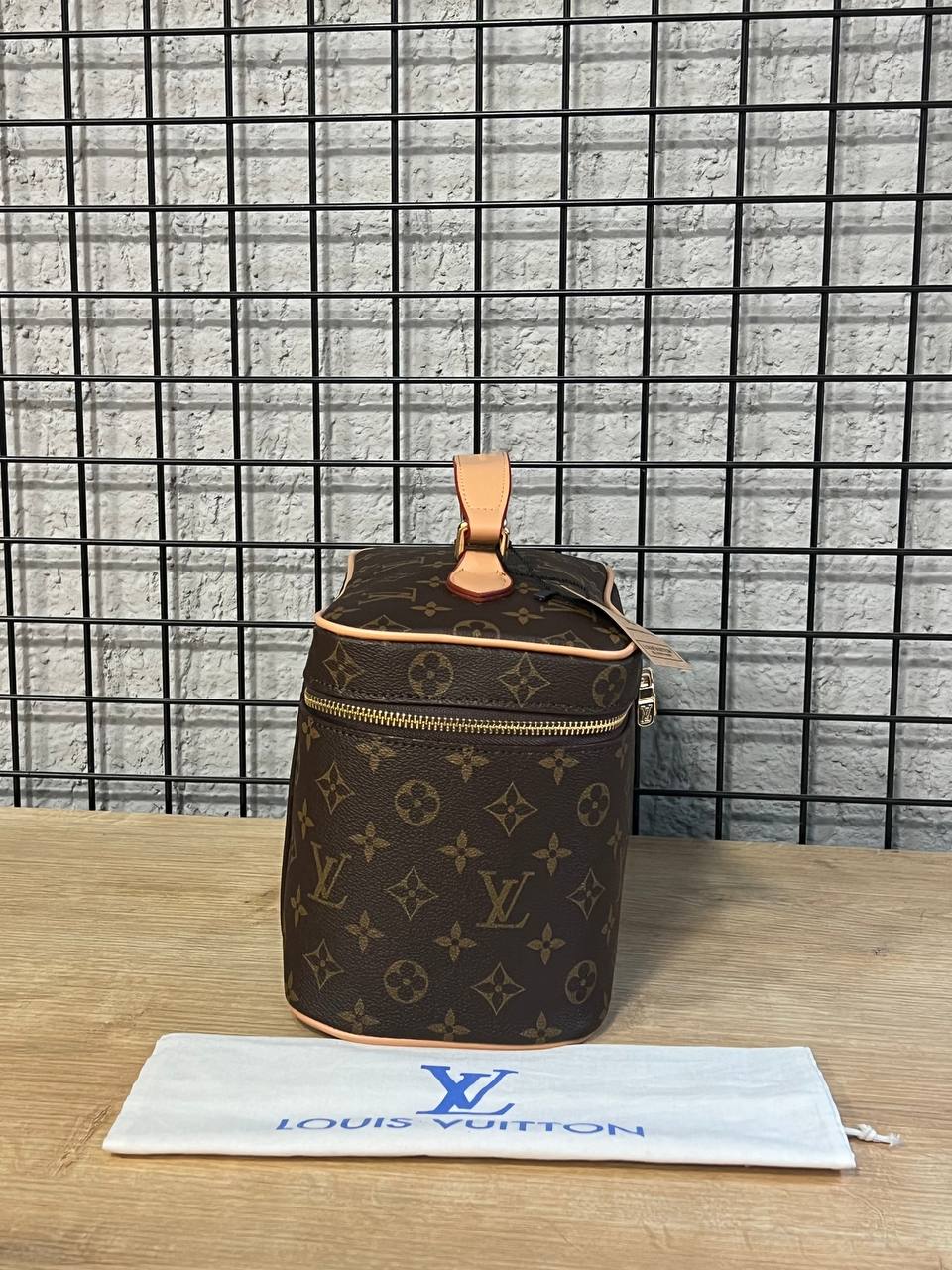 Louis Vuitton Cosmetic Case Monogram