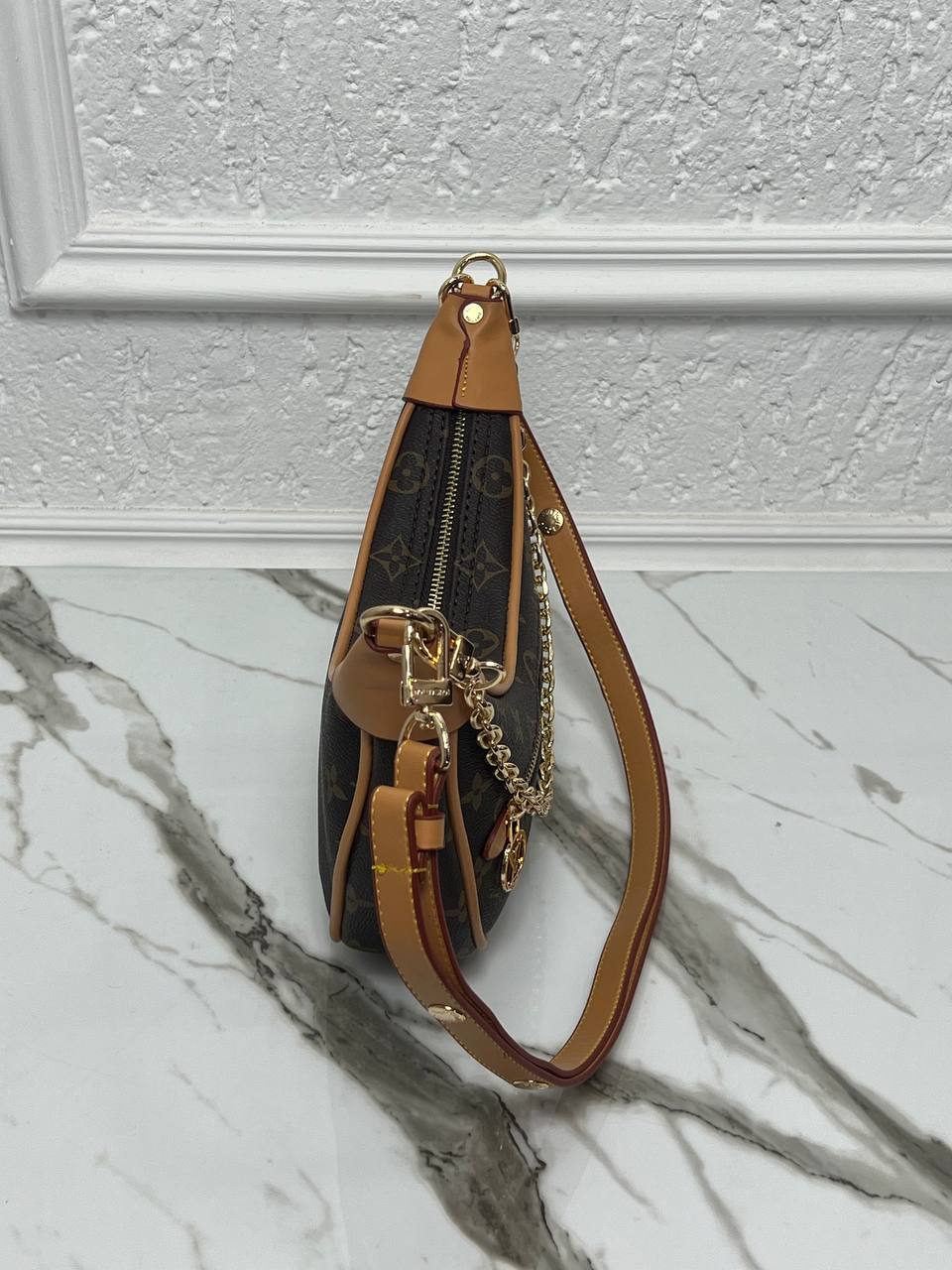 Louis Vuitton Loop Monogram