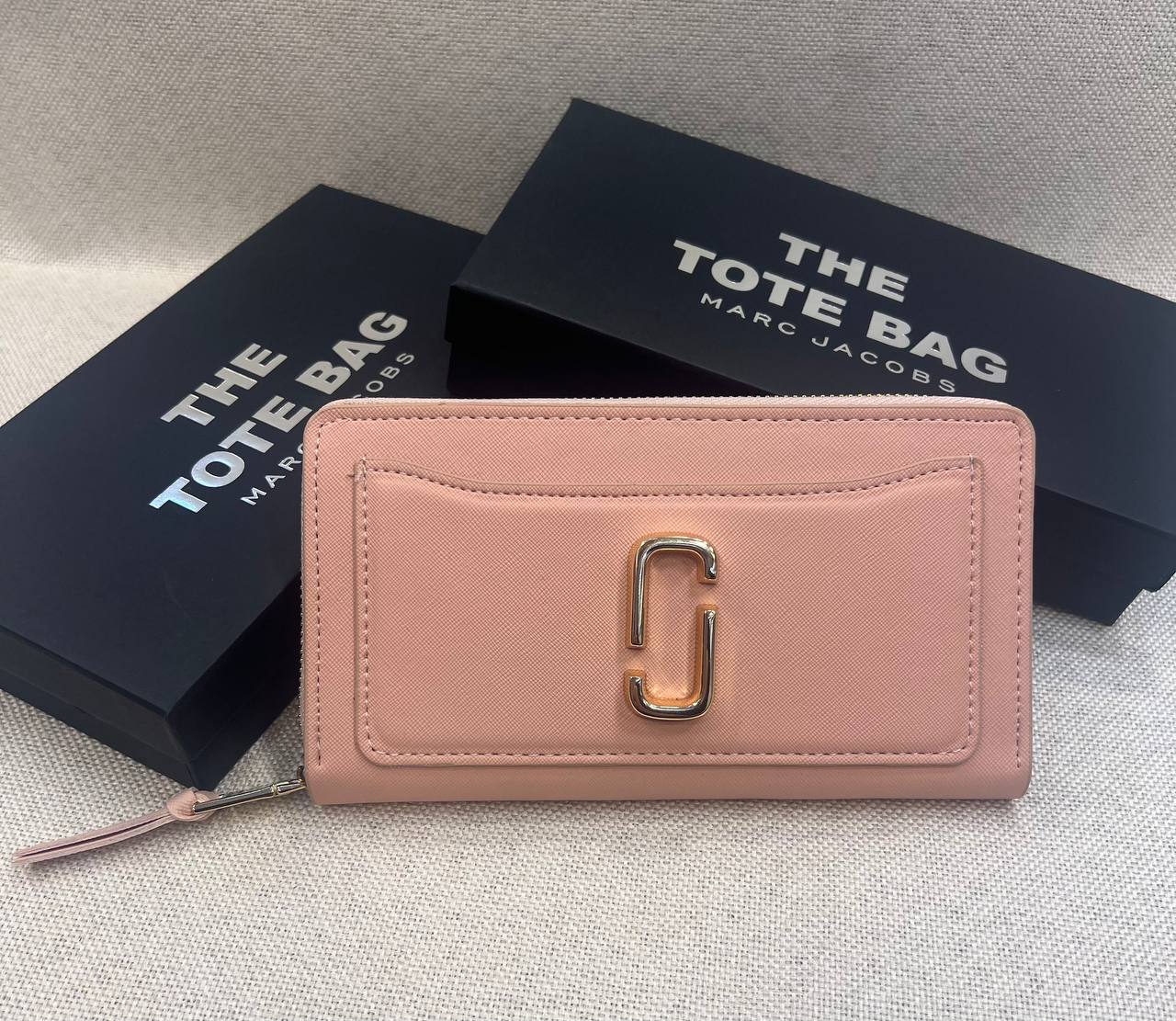Marc Jacobs Snapshot Zip Around Wallet Pink