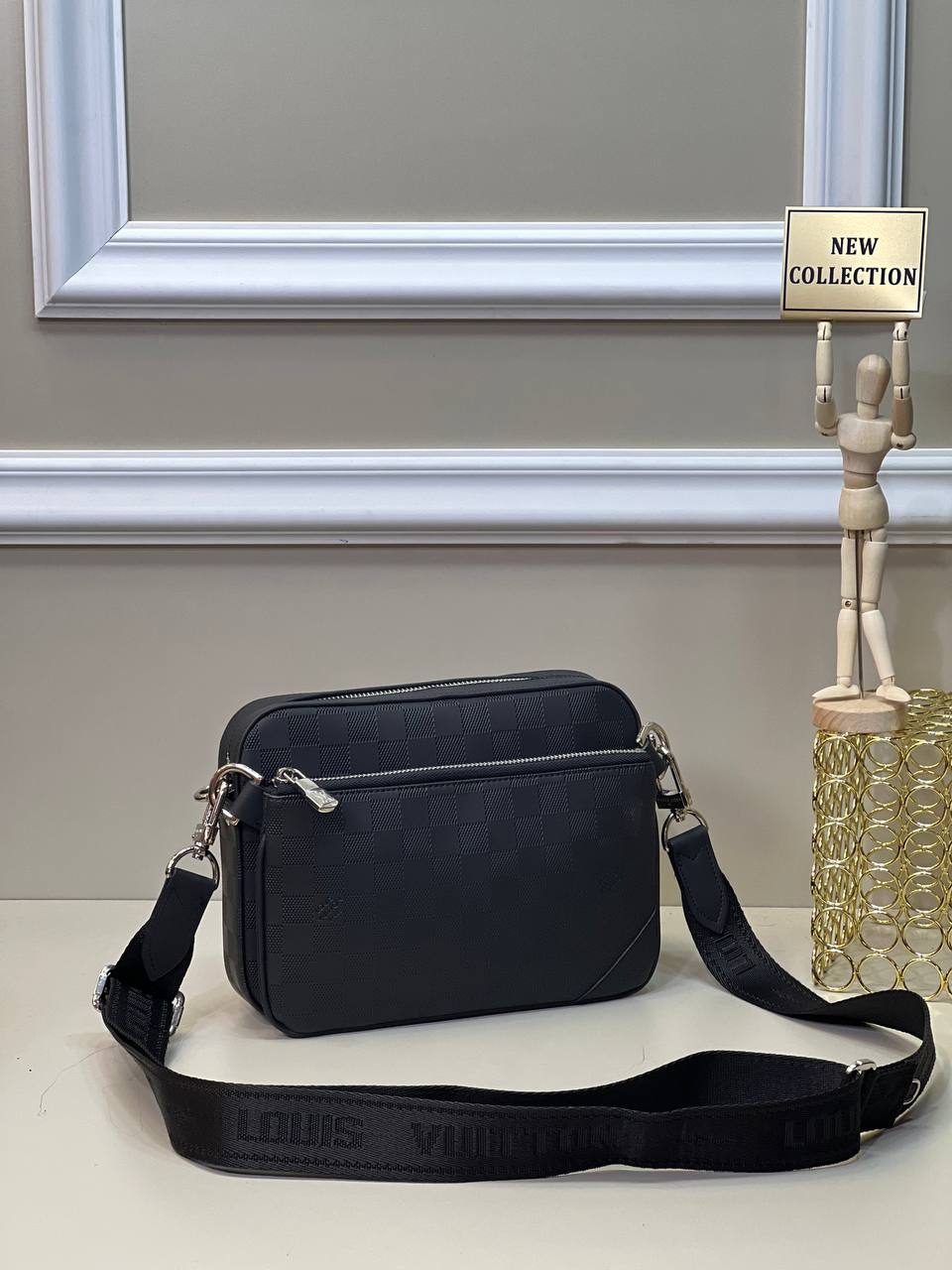 Louis Vuitton Multiple Messenger Damier Infini